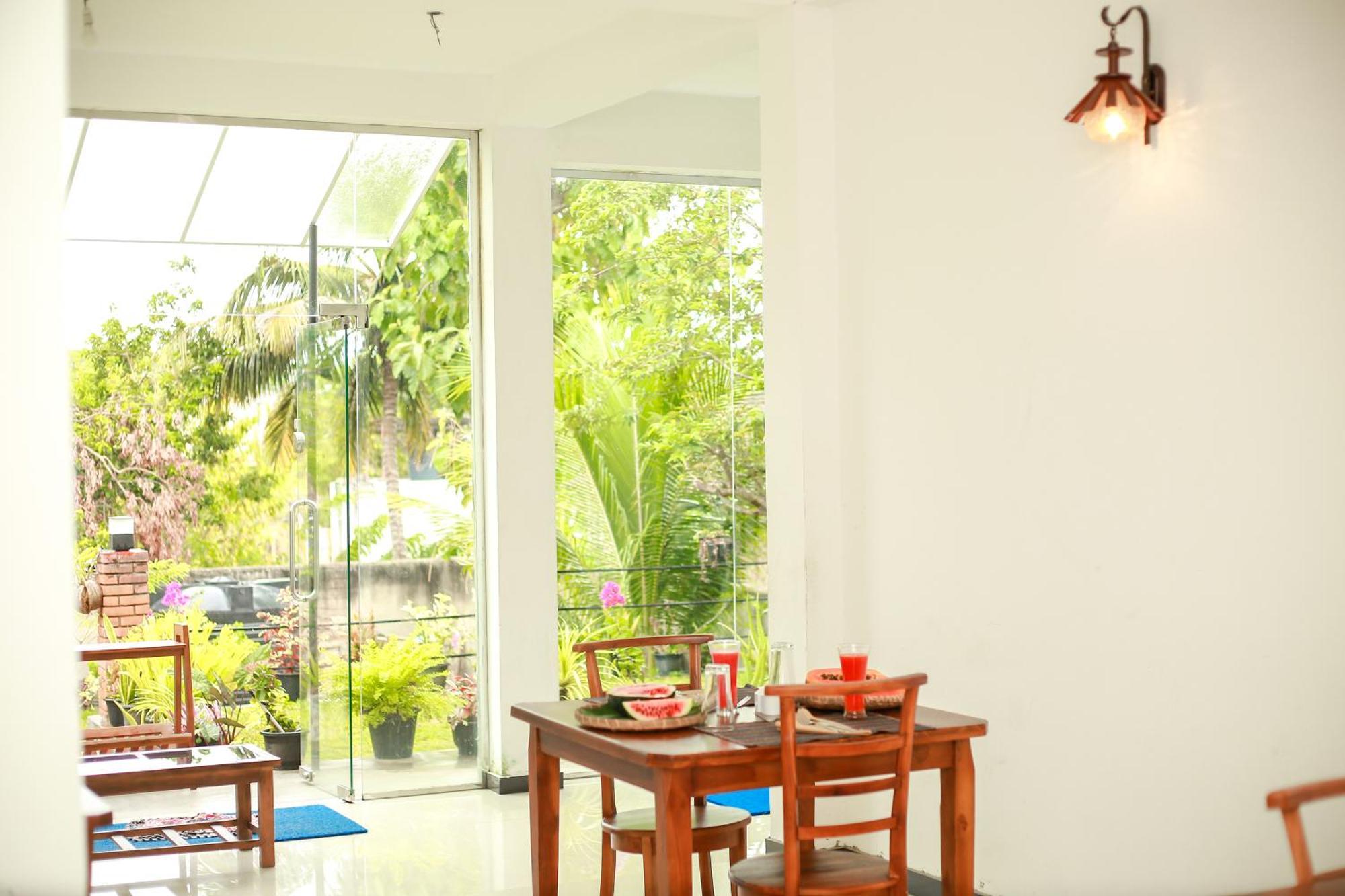 Hotel The Blue Haze Weligama Exterior foto