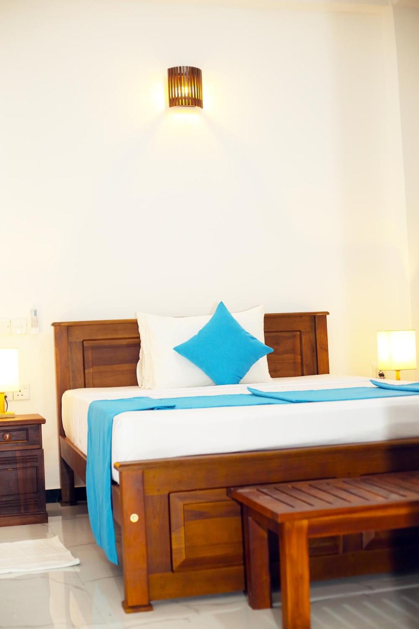 Hotel The Blue Haze Weligama Exterior foto